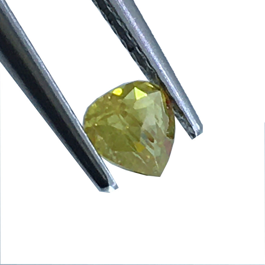 0.46Ct - IGI CERTIFIED - NATURAL FANCY YELLOW DIAMOND