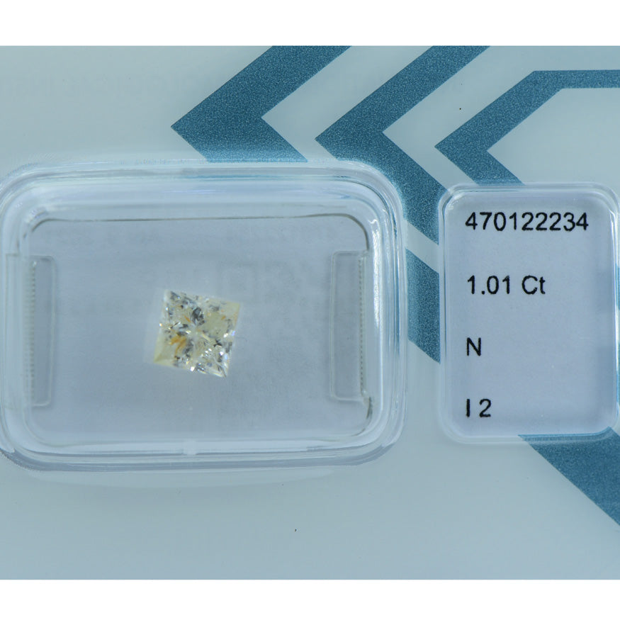 1.01Ct - NATURAL ORANGY YELLOW DIAMOND- IGI CERTIFIED