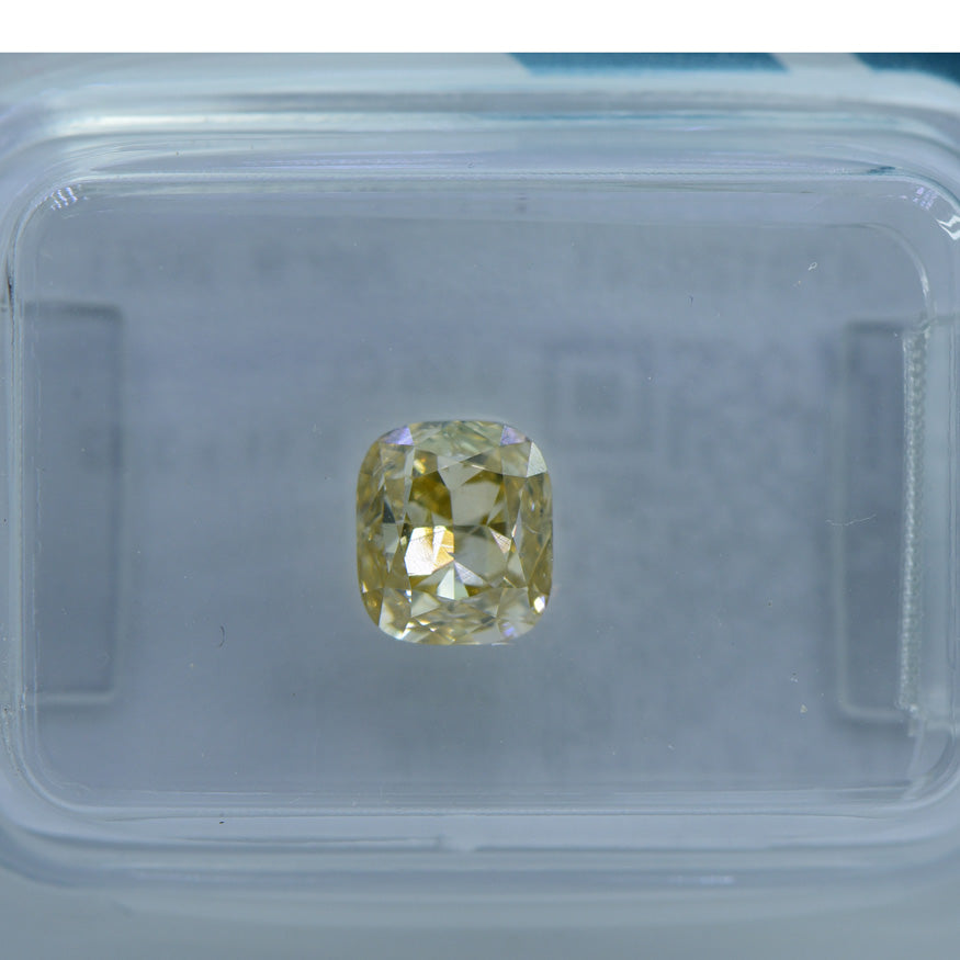 0.99Ct - NATURAL BROWNISH YELLOW DIAMOND- IGI CERTIFIED