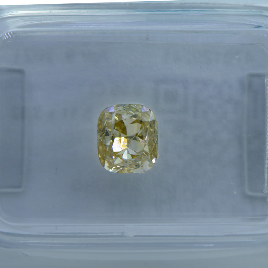 0.99Ct - NATURAL BROWNISH YELLOW DIAMOND- IGI CERTIFIED