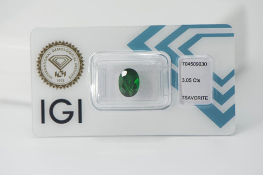 3.05 NATURAL TSAVORITE WITH IGI CERTIFICATE