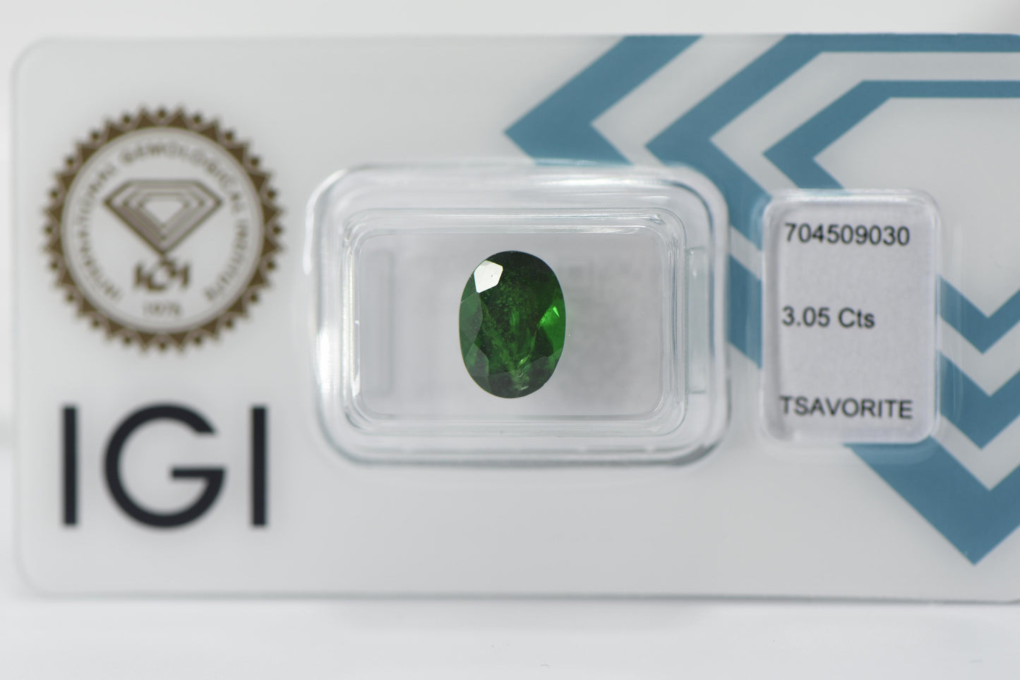 3.05 NATURAL TSAVORITE WITH IGI CERTIFICATE
